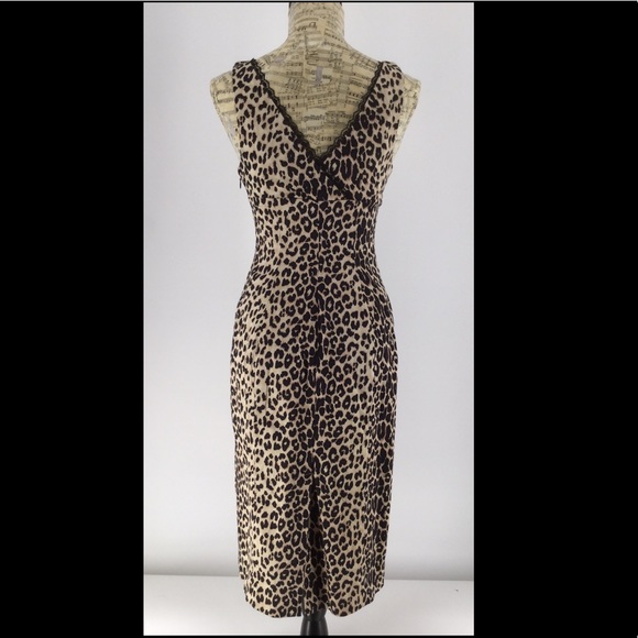 bebe (Sm) Leopard print ,v-neck empire waist dress - Picture 7 of 7
